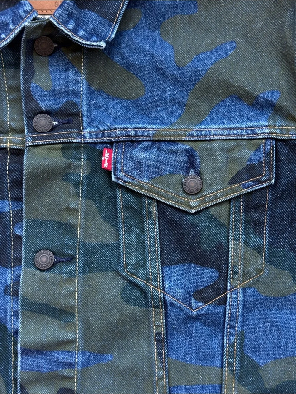 Levis Premium Camo Trucker Denim Jean Jacket Mens XL Blue Green Big E